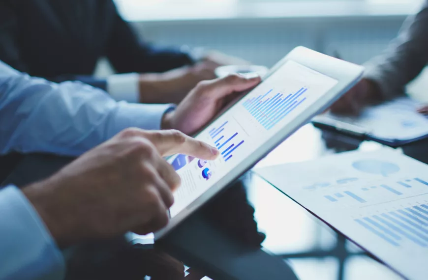 Sectores Rentables para Invertir en España Este Año